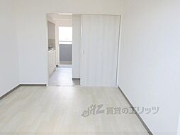 JR山陰本線 太秦駅 徒歩10分の賃貸マンション 4階1Kのリビング/ダイニング