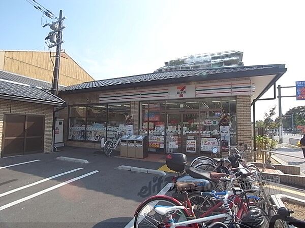 画像22:セブンイレブン　京都神宮丸太町店まで400メートル