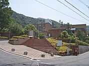 京都橘大学まで2300メートル