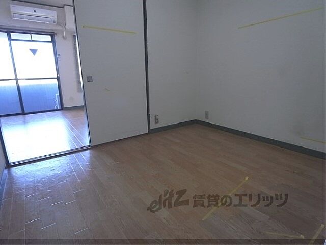 寝室