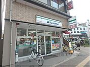 ファミリーマート　烏丸丸太町店まで470メートル