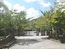 周辺：大枝中学校まで880メートル