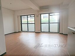 メゾン・ド・セレサ 103 1階1LDKのリビング/ダイニング