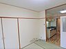 寝室：和室