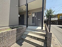 16 / 18