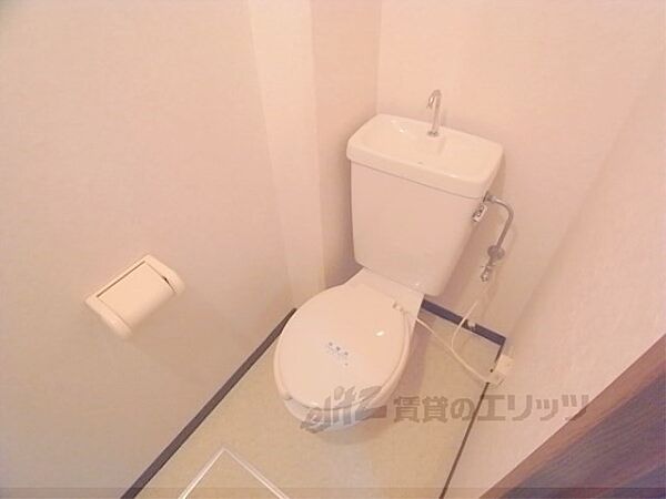 画像9:お風呂とトイレは分かれています。
