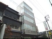 京都美容専門学校まで460メートル