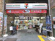 セブンイレブン　京都御池通龍池町店まで130メートル