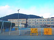 上賀茂小学校まで500メートル