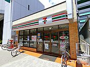 セブンイレブン大阪十三本町1丁目店 150m