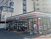 セブンイレブン 近鉄長瀬駅北店 439m