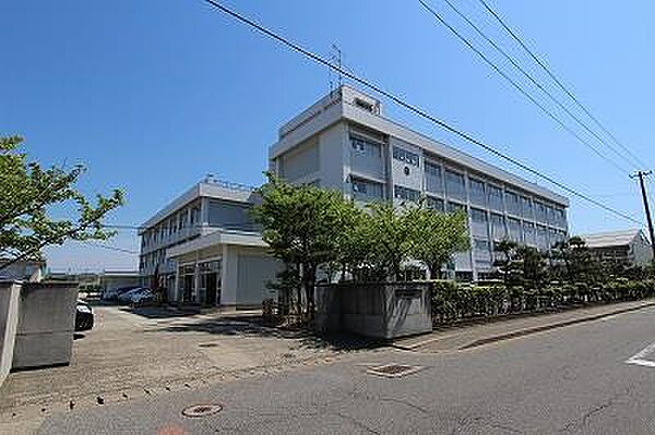 画像23:新潟市立小針中学校(1、111m)
