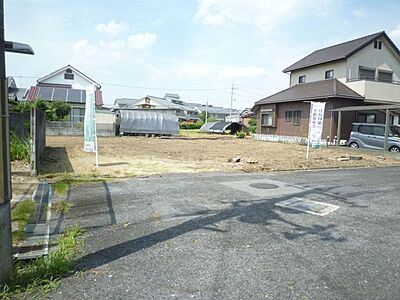 外観:駐車場 外観:駐車場