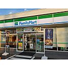 コンビニ「ファミリーマート松本梓川店まで897ｍ」