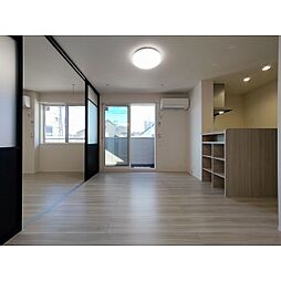 トリシア東口 2階1LDKのリビング/ダイニング