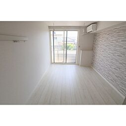 ラ・ルーチェ 1階1Kのリビング/ダイニング