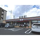 コンビニ「セブンイレブン長野鍋屋店まで924ｍ」