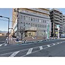 銀行「八十二銀行吉田支店まで384ｍ」