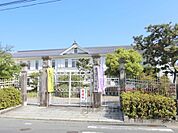 八幡小学校まで2500メートル