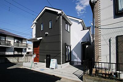外観：現地ご見学予約や資料請求などお気軽にお問い合わせください。