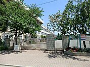 板橋区立西台中学校 徒歩4分。 270m