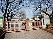 板橋区立成増小学校 徒歩10分。 781m