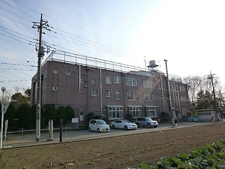 朝霞病院 徒歩21分。 1670m