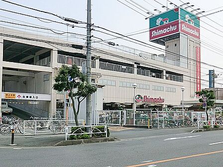 島忠新座店 徒歩15分。 1130m