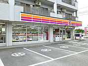 コンビニ「ファミリーマート小田原酒匂店まで401m」