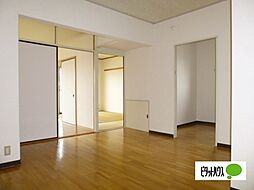 メゾンブランシェ 303 3階3LDKのリビング/ダイニング