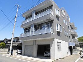 山形県山形市あさひ町（賃貸マンション2LDK・2階・72.40㎡） その1