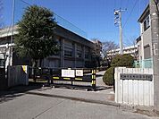 中学校「船橋市立古和釜中学校まで850m」