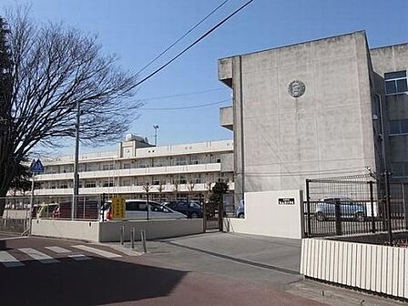 小学校「船橋市立飯山満小学校まで964m」