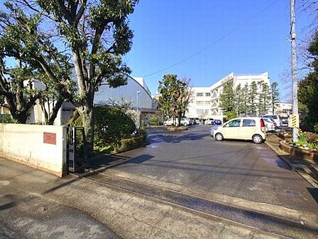 中学校「船橋市立葛飾中学校まで1962m」