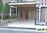 エントランス：お気軽にお問い合わせください