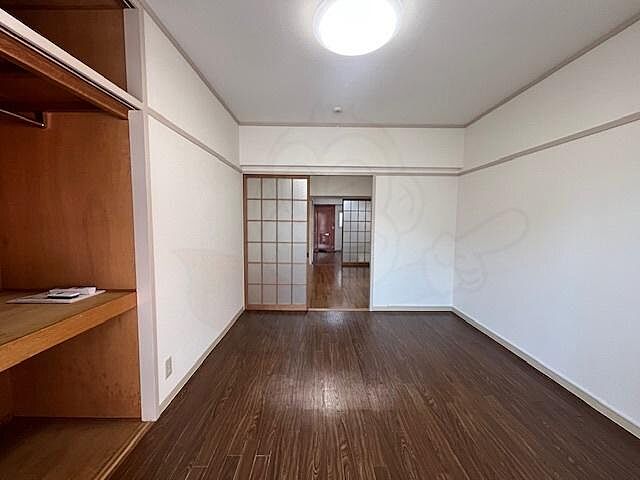 寝室