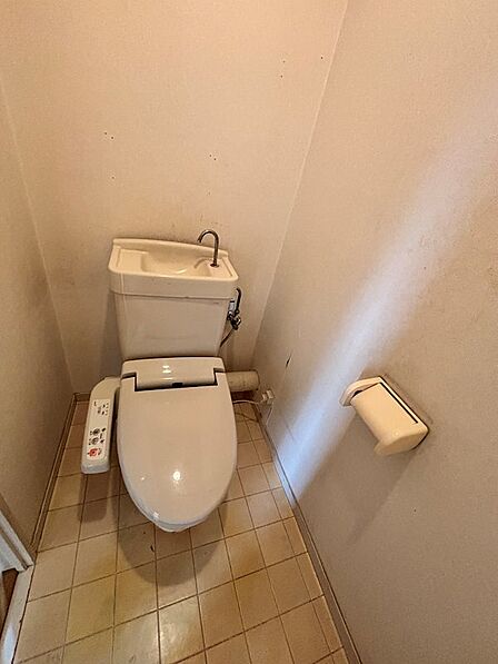 ウォシュレット付トイレです