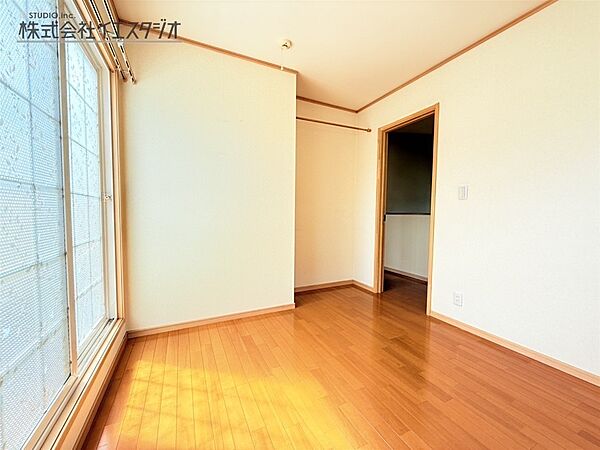 寝室を拡大表示