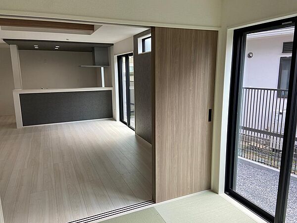 リビング/ダイニングを拡大表示