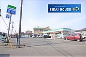 ファミリーマート四郎丸吹上店 徒歩13分。 1010m