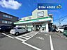 周辺：ファミリーマートウッディ南光台店 徒歩3分。 190m