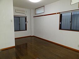 川上ビル 1階ワンルームのリビング/ダイニング