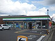 ファミリーマート 戸田新曽つつじ通り店（612m）