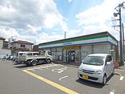 ファミリーマート 川口南鳩ヶ谷一丁目店（528m）