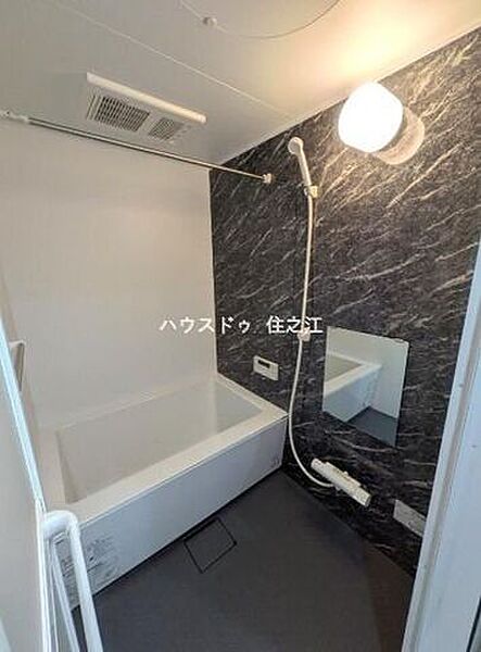 浴室を拡大表示