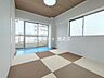 寝室：十分な広さが確保されております。主寝室やお子様のお部屋としてもおすすめ