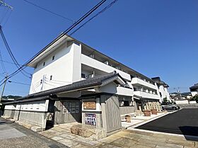 尾末　Ｒｏｙａｌ　Ｓａｌｏｎ 102 ｜ 滋賀県彦根市尾末町（賃貸マンション1R・1階・36.09㎡） その1