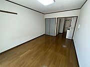 洋室8帖