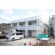 建築中