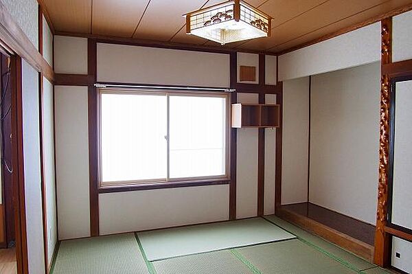 detached 北海道名寄市字緑丘

地図を見る